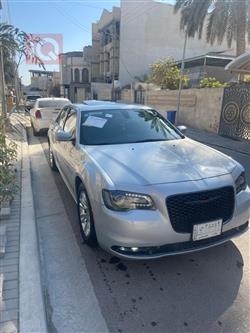 کرایسلەر 300